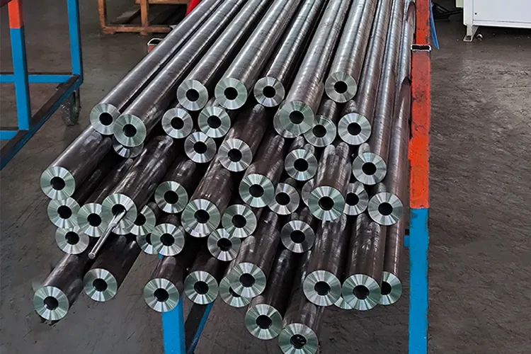 Cutting of drill pipe raw materials