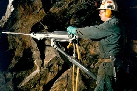 pneumatic hammer for mining